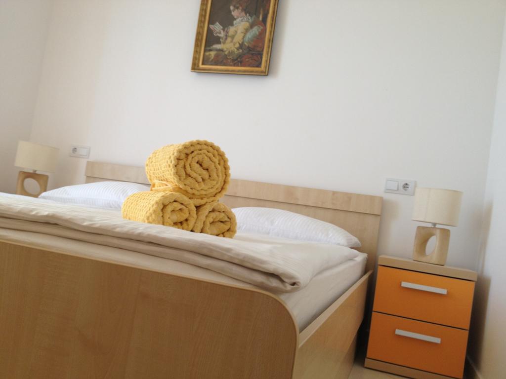 Apartments Villa Amalia Omiš Eksteriør bilde