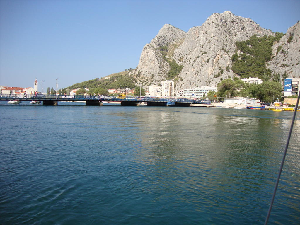 Apartments Villa Amalia Omiš Eksteriør bilde