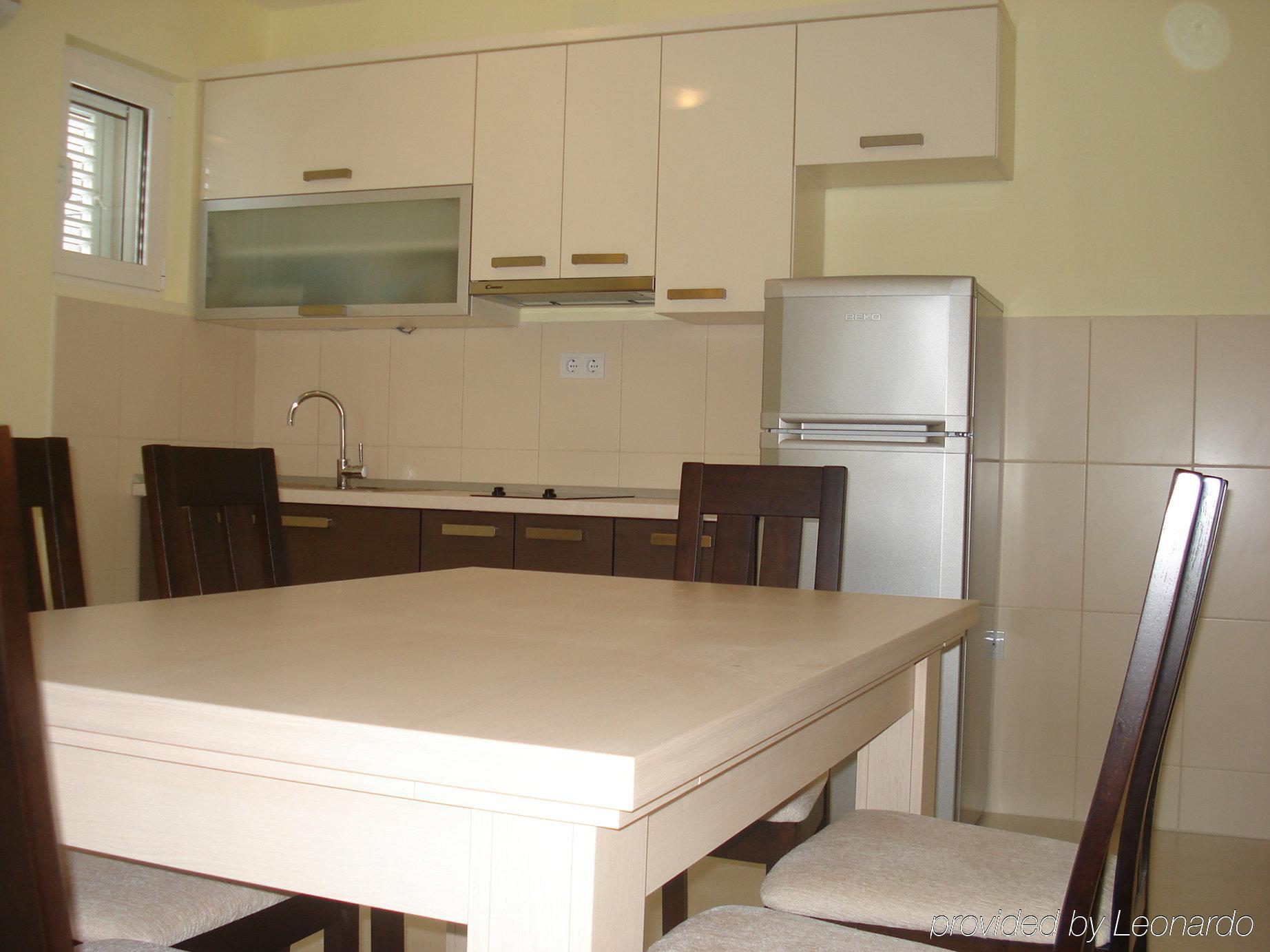 Apartments Villa Amalia Omiš Eksteriør bilde